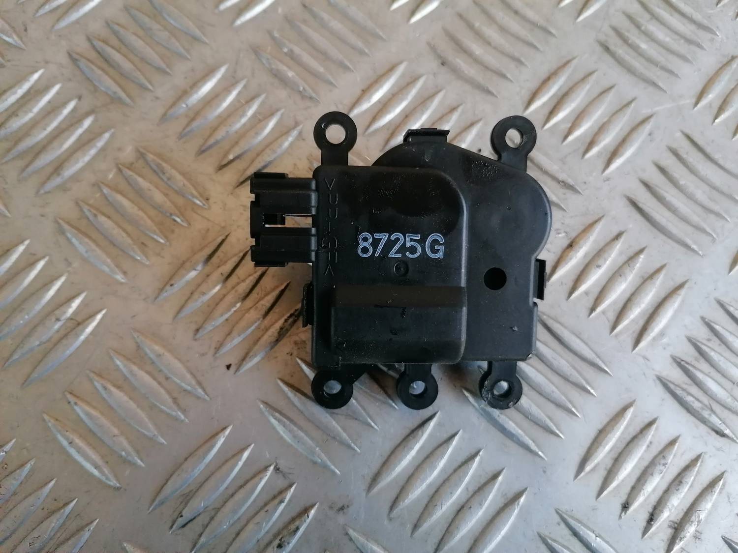 Apsildes sistēmas aktuators priekš MAZDA 6 2007