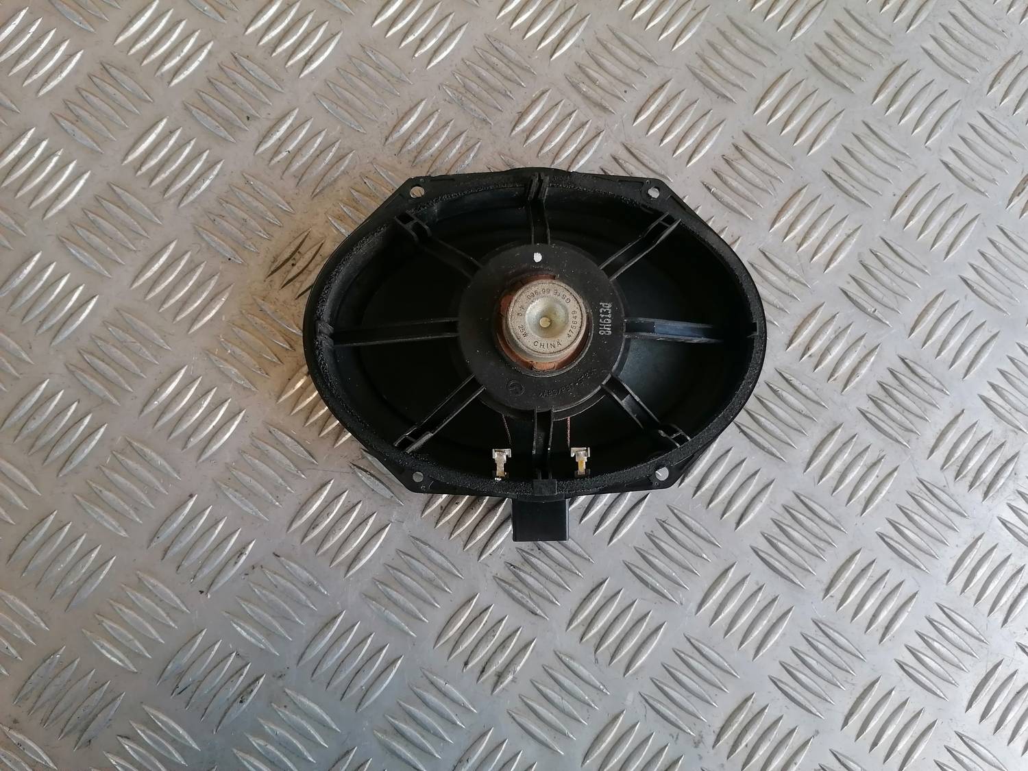 Durvju skaļrunis, apakšā priekš MAZDA 6 2007