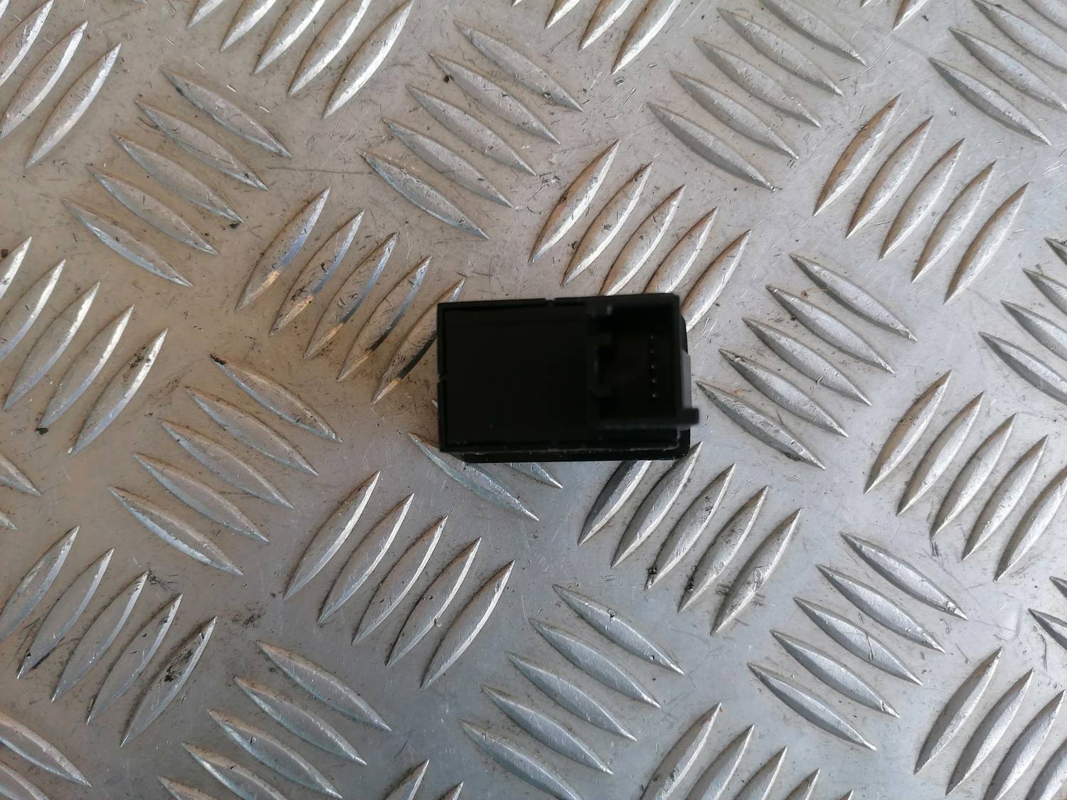 Sēdekļa apsildes ieslēgšanas poga priekš MAZDA 6 2007