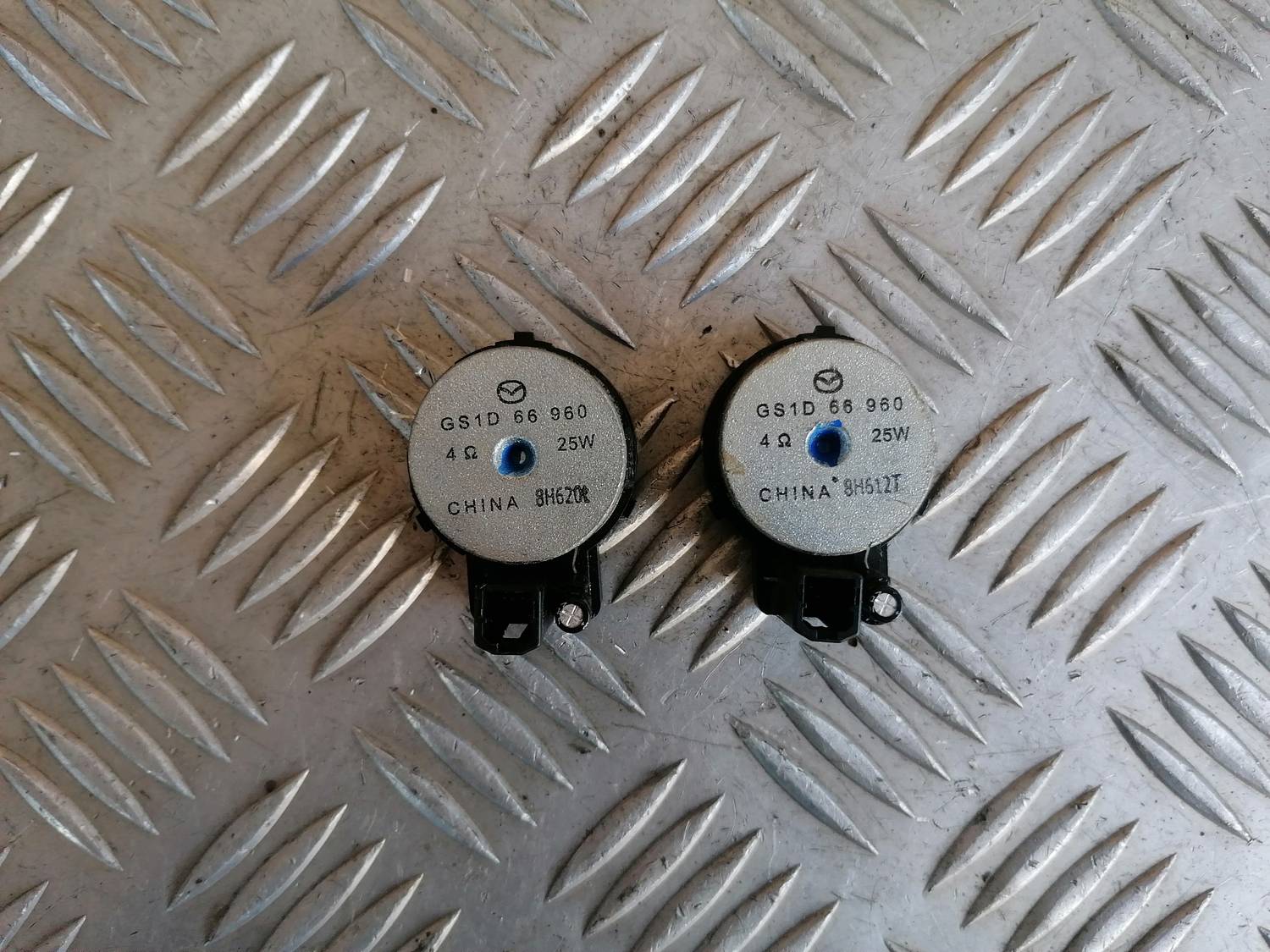 Durvju skaļrunis, augšā priekš MAZDA 6 2007 2 Durvju skaļrunis, augšā priekš MAZDA 6 2007