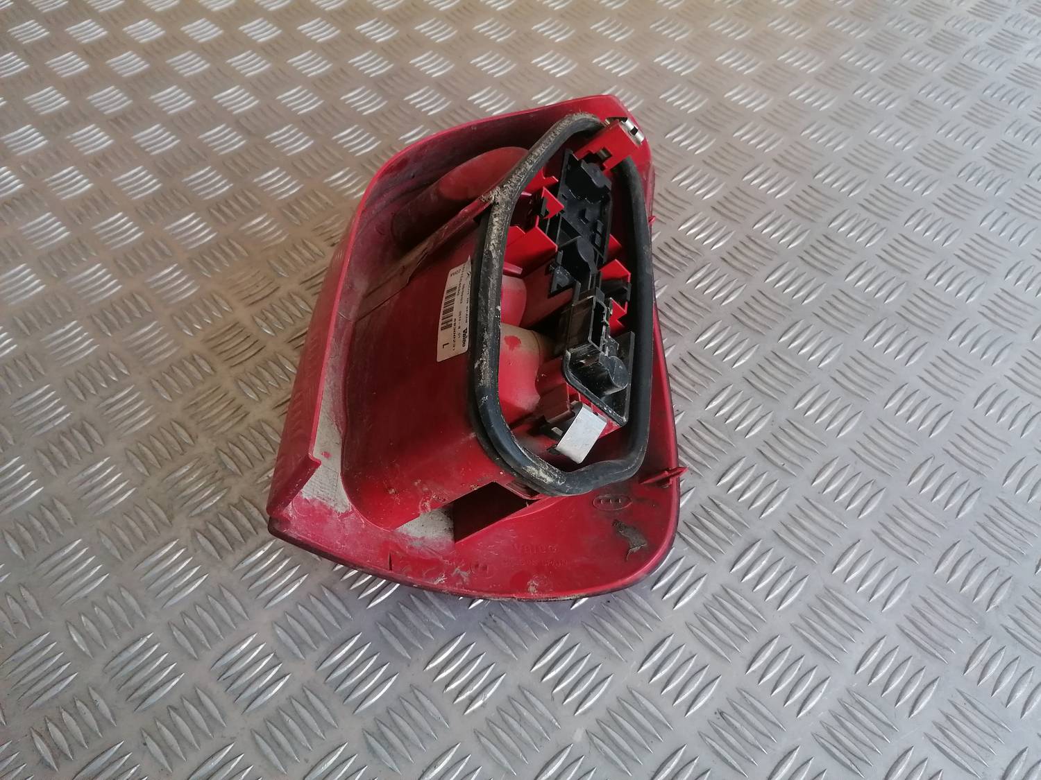 Aizmugurējais kreisais lukturis priekš XSARA PICASSO 2003 4 Aizmugurējais kreisais lukturis priekš XSARA PICASSO 2003