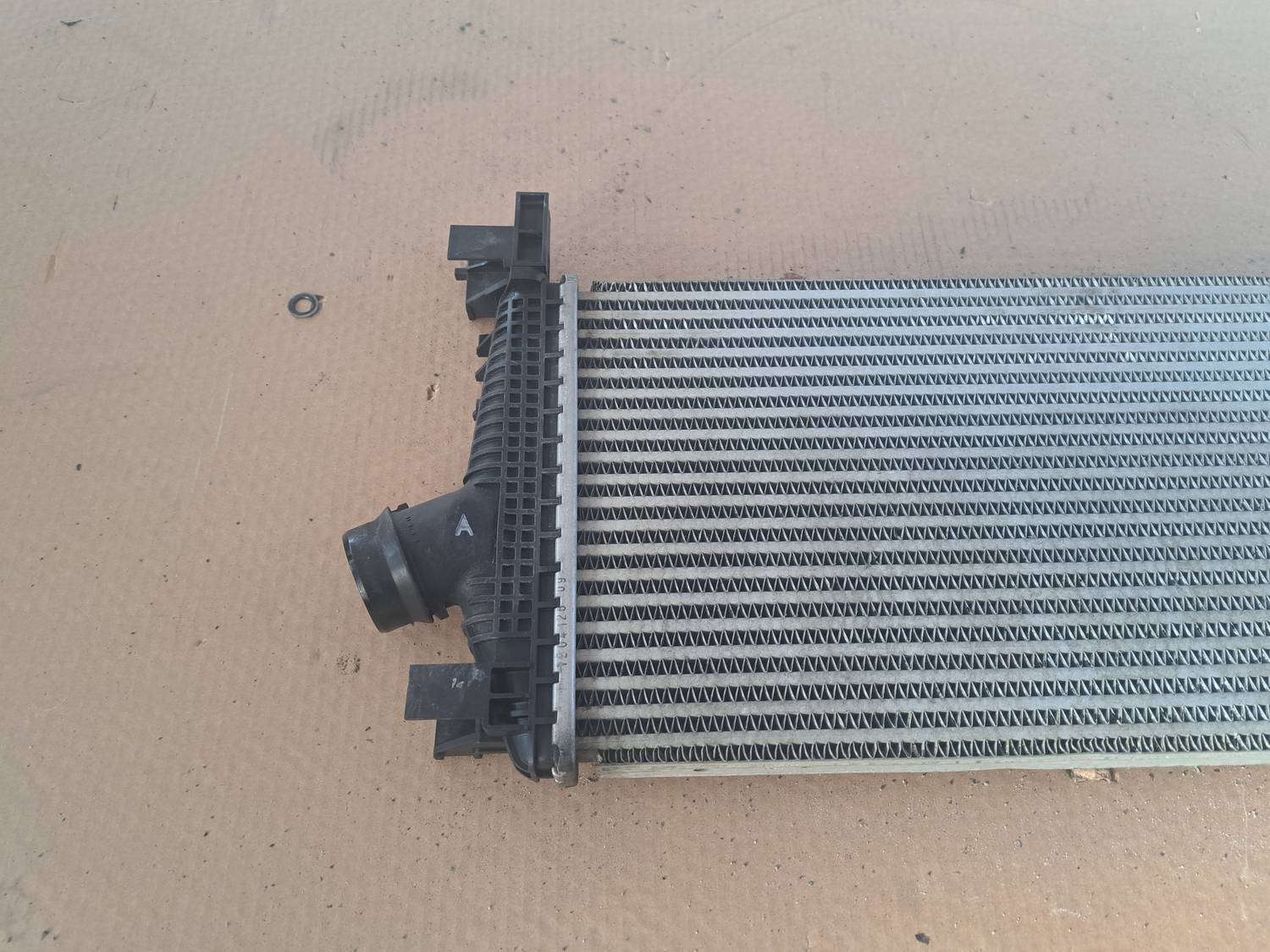 Interkūleris priekš OPEL ASTRA J 2012 3 Interkūleris priekš OPEL ASTRA J 2012