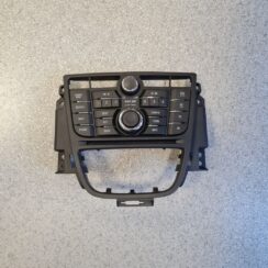 Multimēdijas vadības bloks priekš OPEL ASTRA J 2012