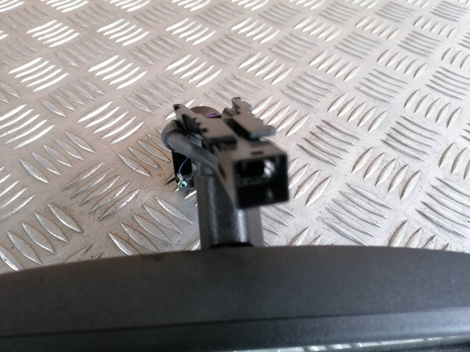 Salona atpakaļskata spogulis priekš OPEL ASTRA J 2012 3 Salona atpakaļskata spogulis priekš OPEL ASTRA J 2012