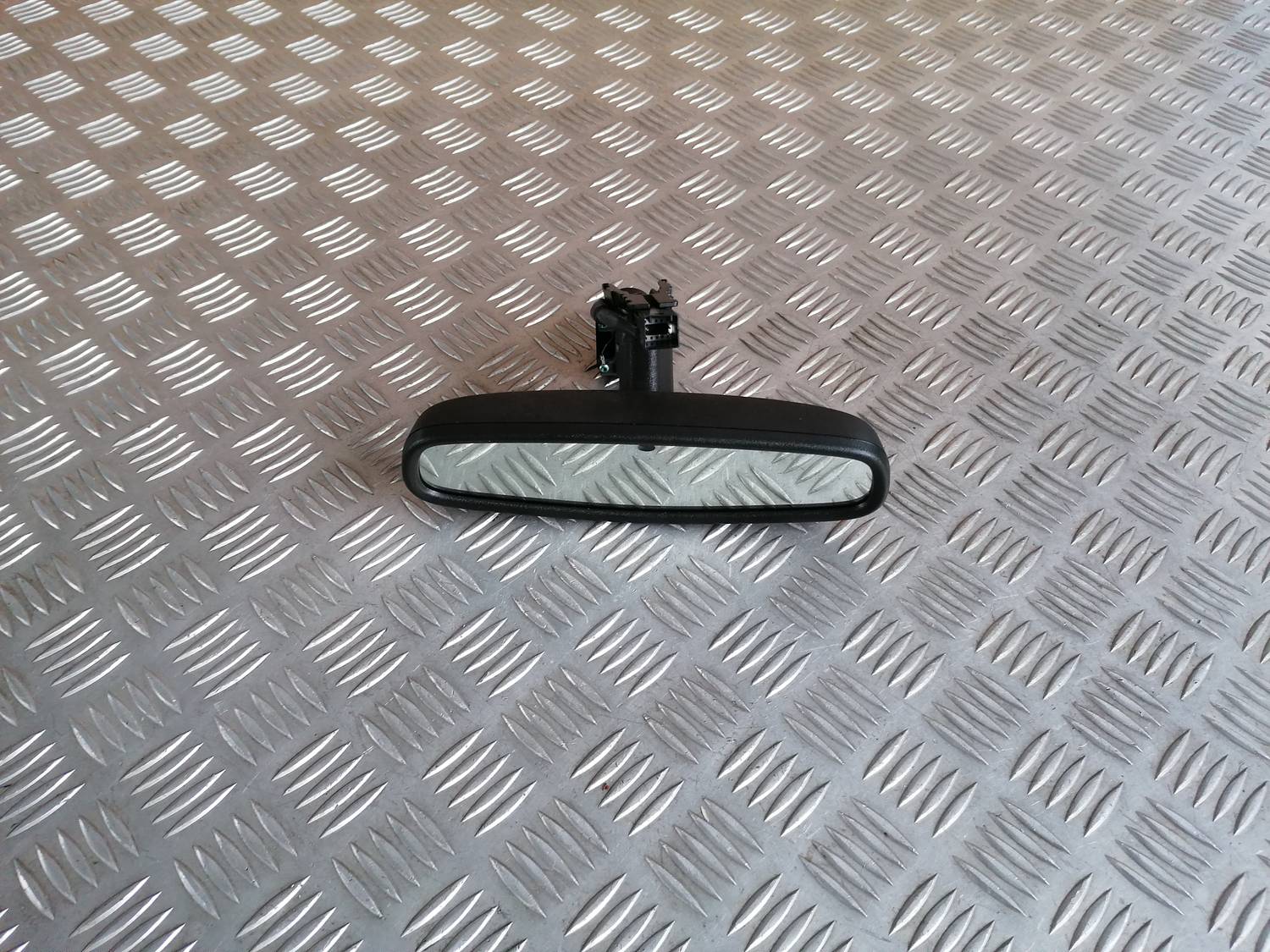 Salona atpakaļskata spogulis priekš OPEL ASTRA J 2012 1 Salona atpakaļskata spogulis priekš OPEL ASTRA J 2012