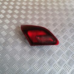 Bagāžnieka vāka kreisais lukturis priekš OPEL ASTRA J 2012