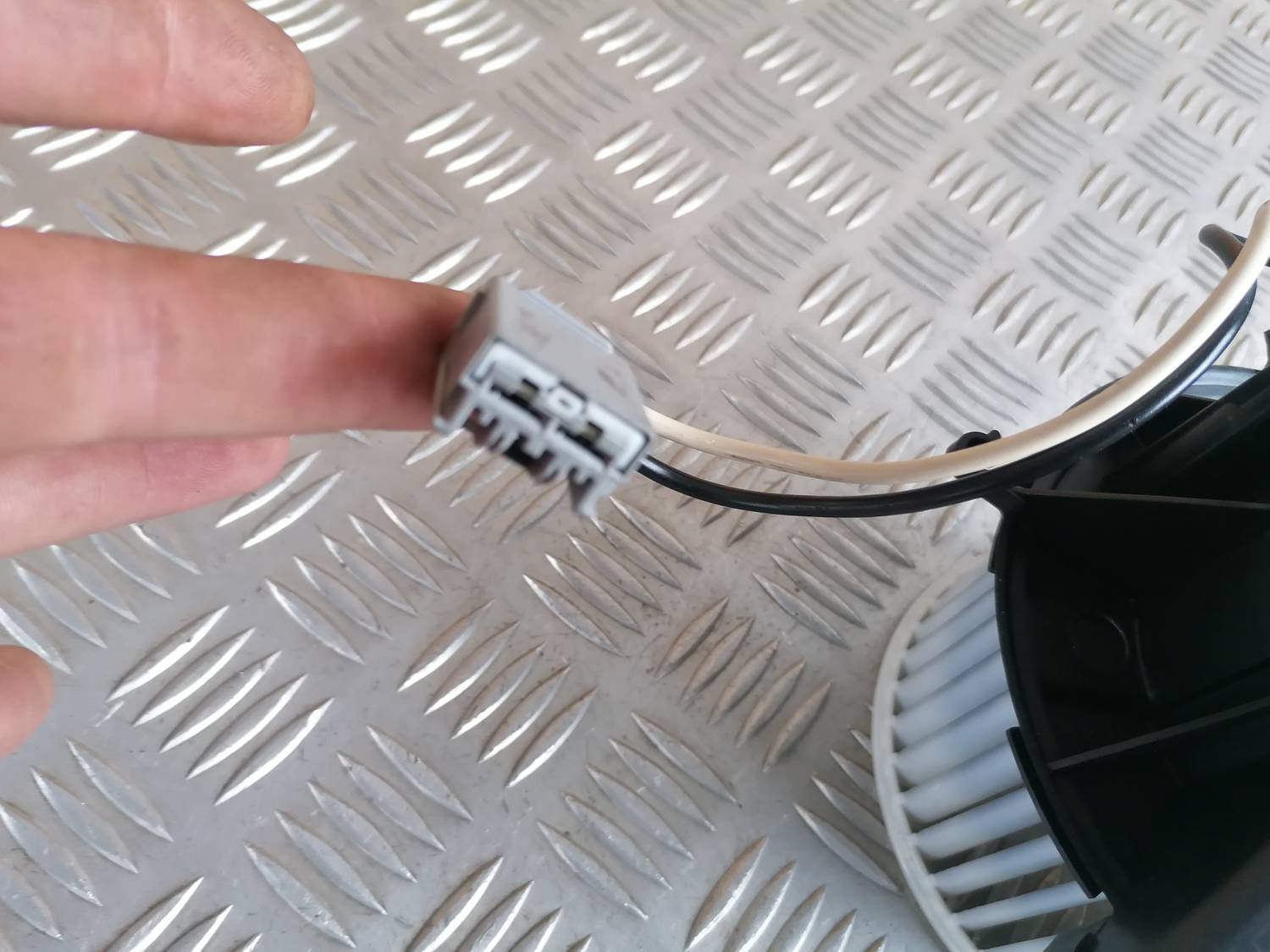 Salona ventilators priekš OPEL ASTRA J 2012 5 Salona ventilators priekš OPEL ASTRA J 2012