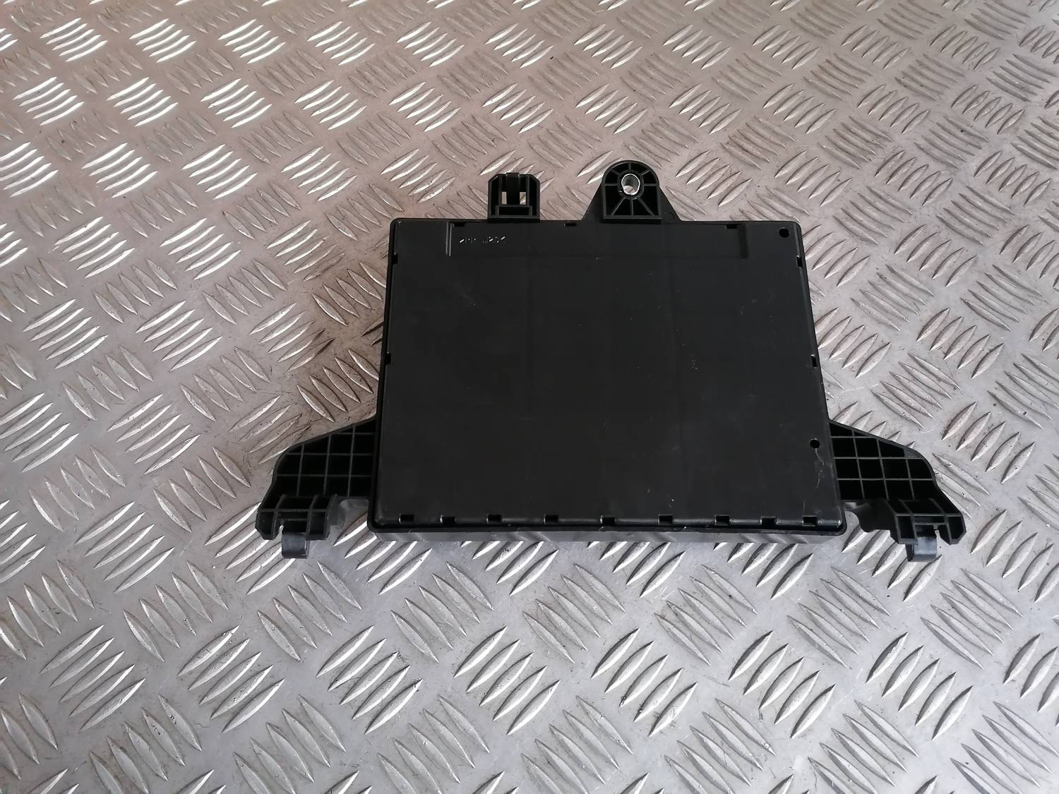 Drošinātāju relejas kaste priekš OPEL ASTRA J 2012 5 Drošinātāju relejas kaste priekš OPEL ASTRA J 2012