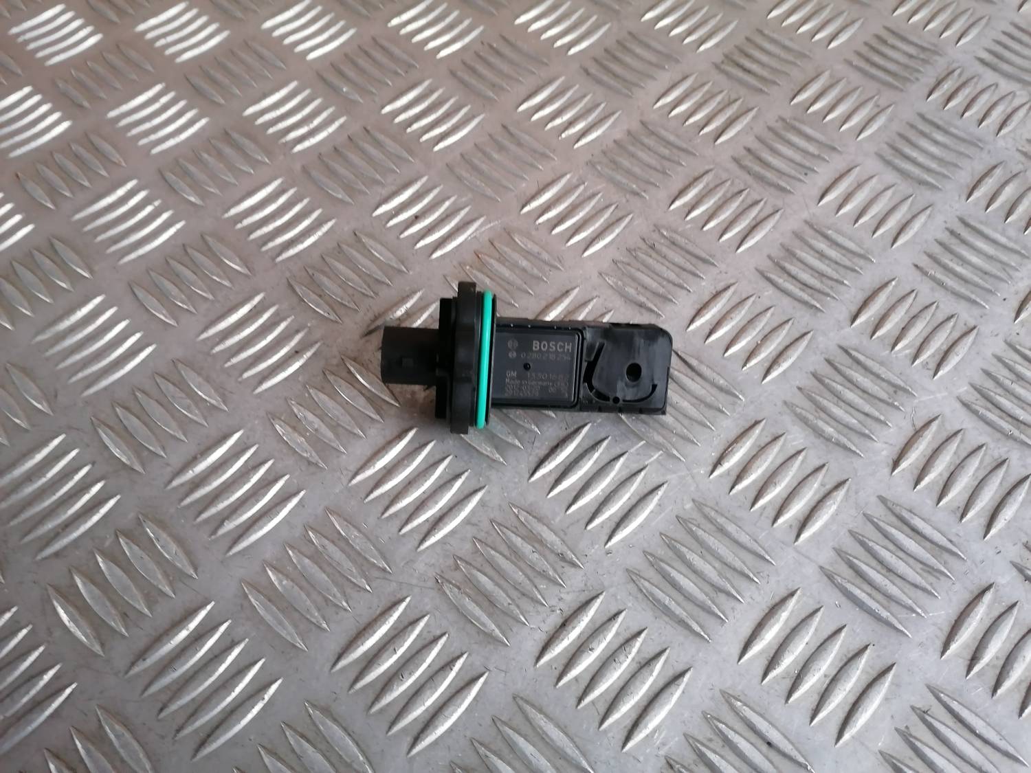 Gaisa plūsmas mērītājs priekš OPEL ASTRA J 2012 2 Gaisa plūsmas mērītājs priekš OPEL ASTRA J 2012