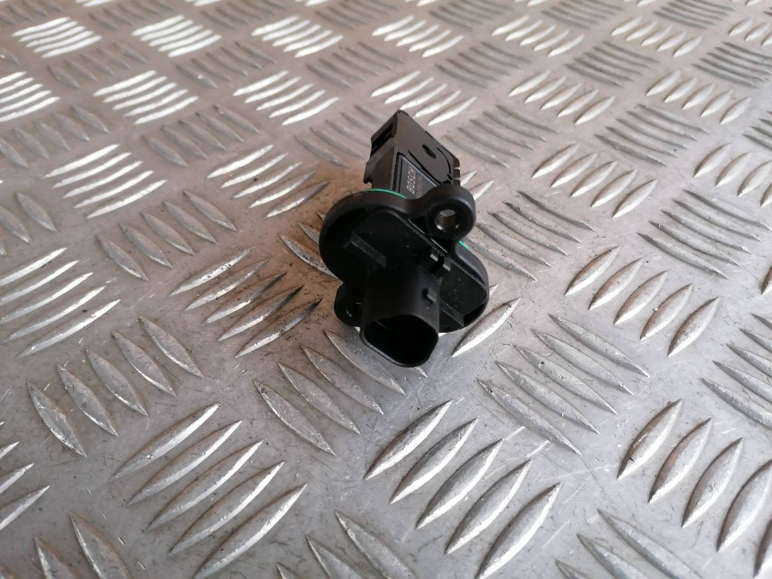 Gaisa plūsmas mērītājs priekš OPEL ASTRA J 2012 3 Gaisa plūsmas mērītājs priekš OPEL ASTRA J 2012