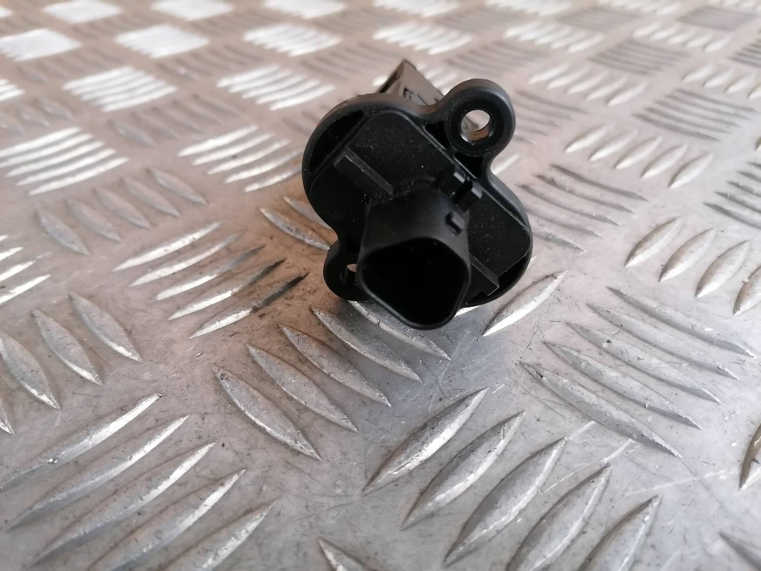 Gaisa plūsmas mērītājs priekš OPEL ASTRA J 2012 4 Gaisa plūsmas mērītājs priekš OPEL ASTRA J 2012