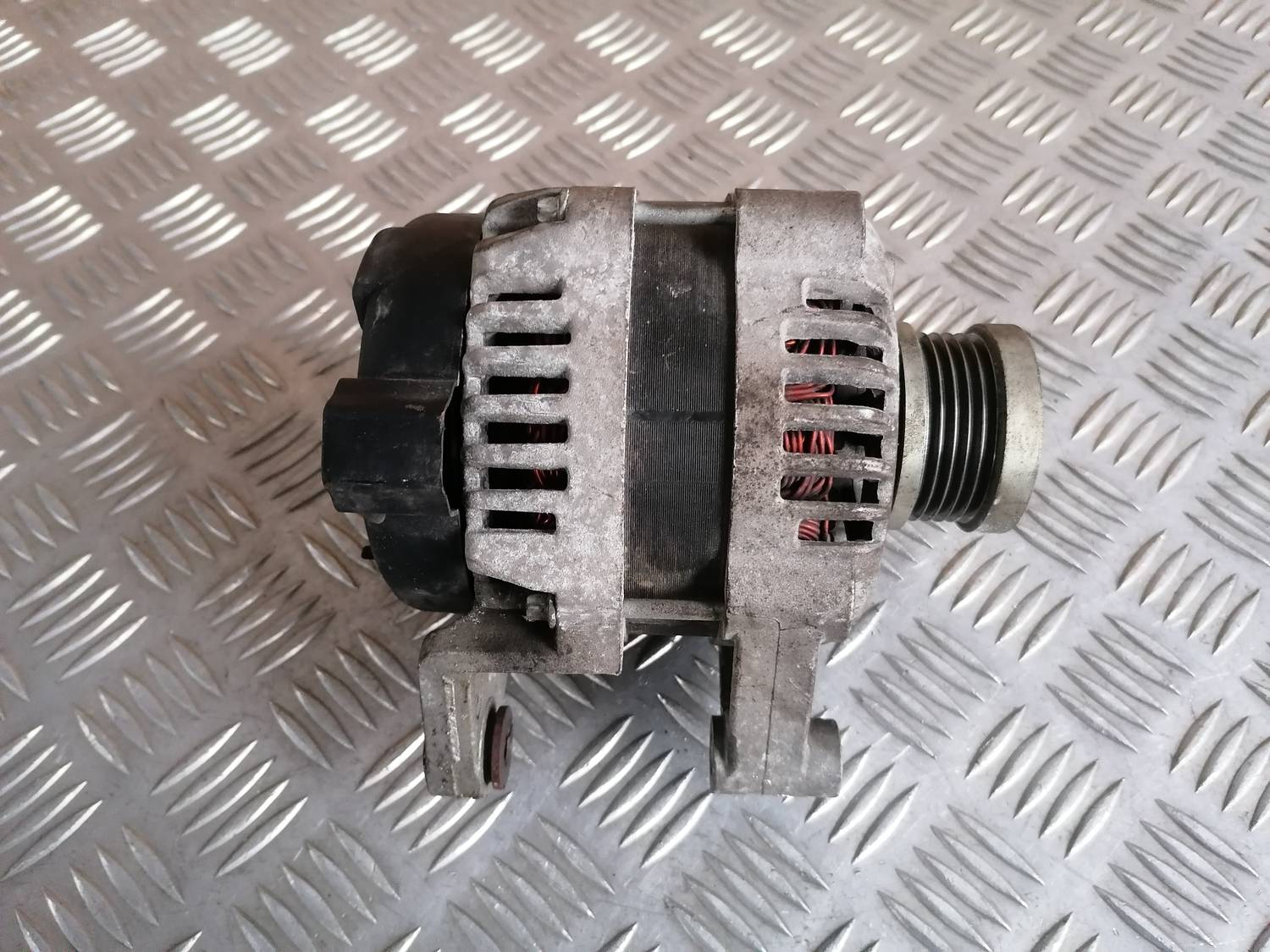 Ģenerators priekš OPEL ASTRA J 2012