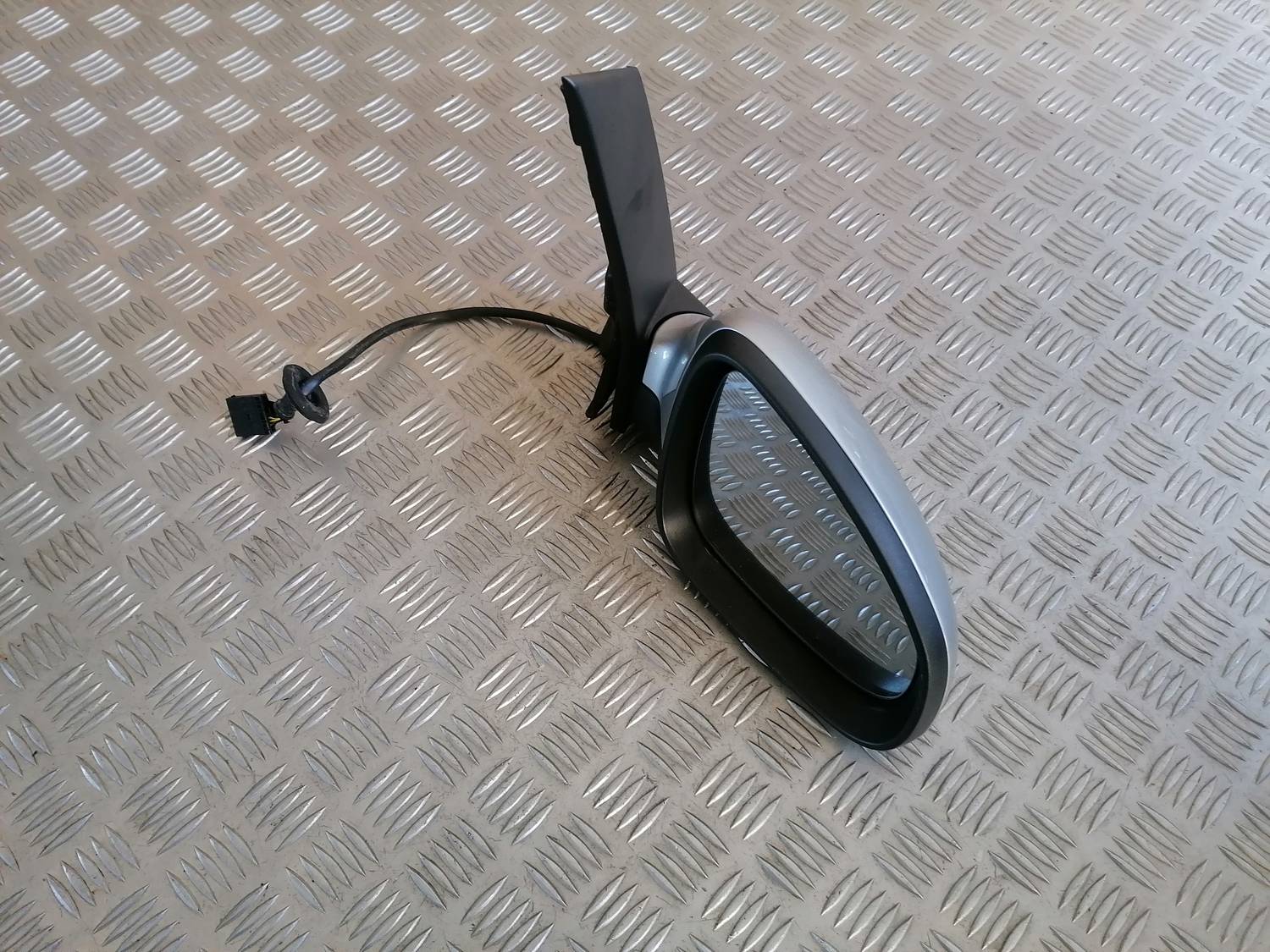 Ārējais spogulis, pa labi priekš OPEL ASTRA J 2012