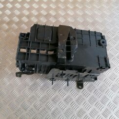 Akumulatora stiprināšanas korpuss priekš OPEL ASTRA J 2012