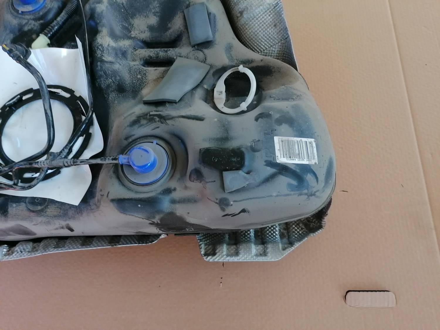 Degvielas tvertne priekš OPEL ASTRA J 2012 3 Degvielas tvertne priekš OPEL ASTRA J 2012