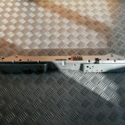 Priekšējā radiatora rāmja augšēja daļa priekš OPEL ASTRA J 2012