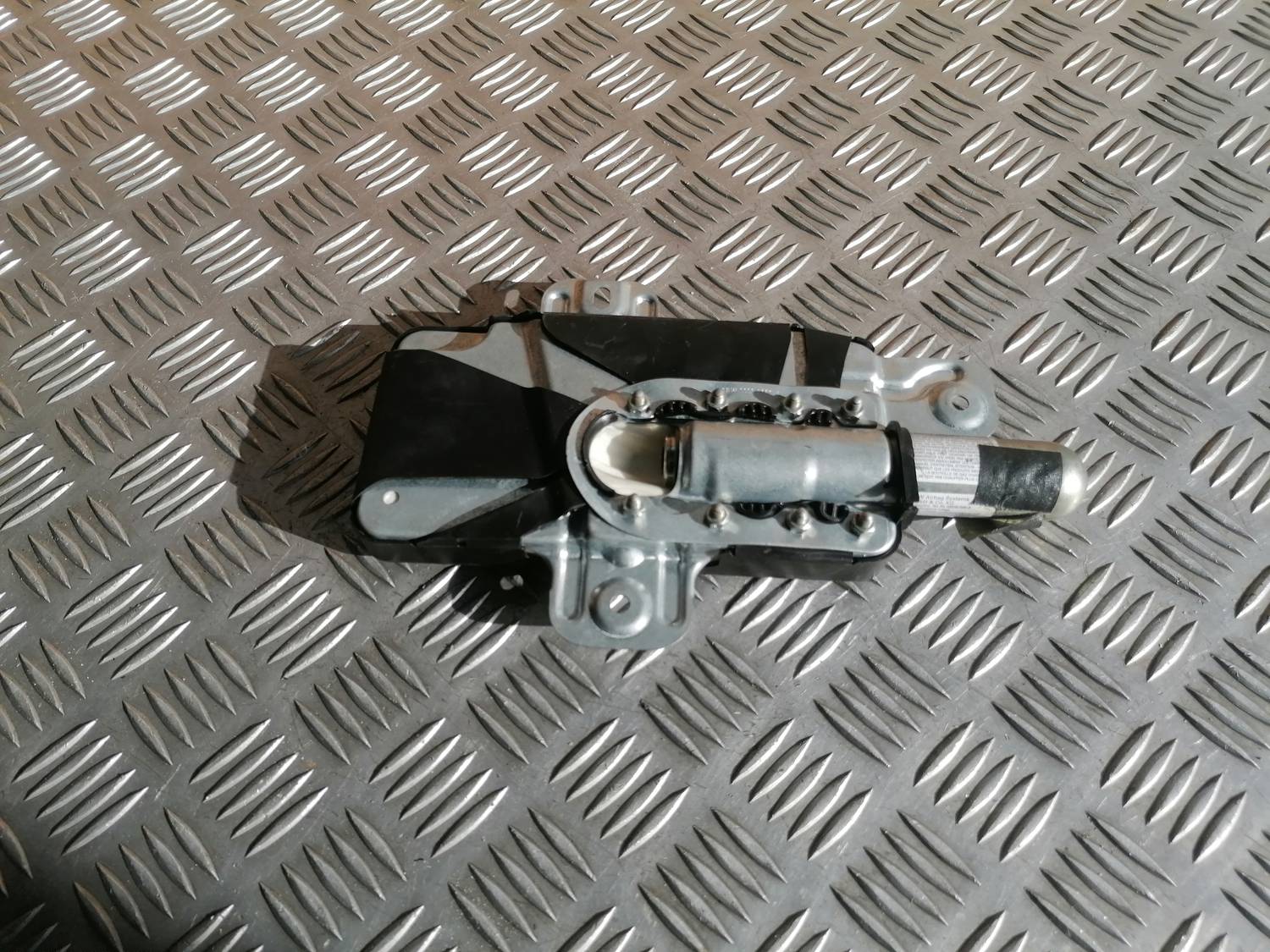 Priekšējo durvju drošības spilvens priekš BMW 318D E46 2002 SEDAN 3 Priekšējo durvju drošības spilvens priekš BMW 318D E46 2002 SEDAN