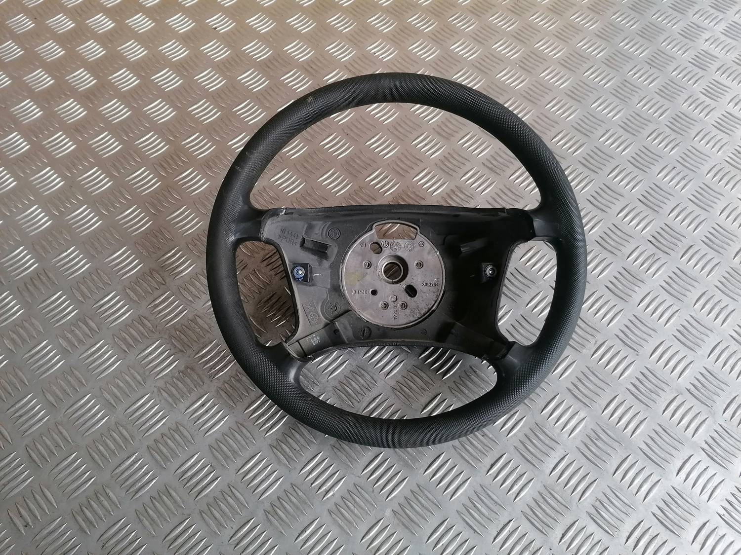 Stūre priekš BMW 318D E46 2002 SEDAN 1 Stūre priekš BMW 318D E46 2002 SEDAN