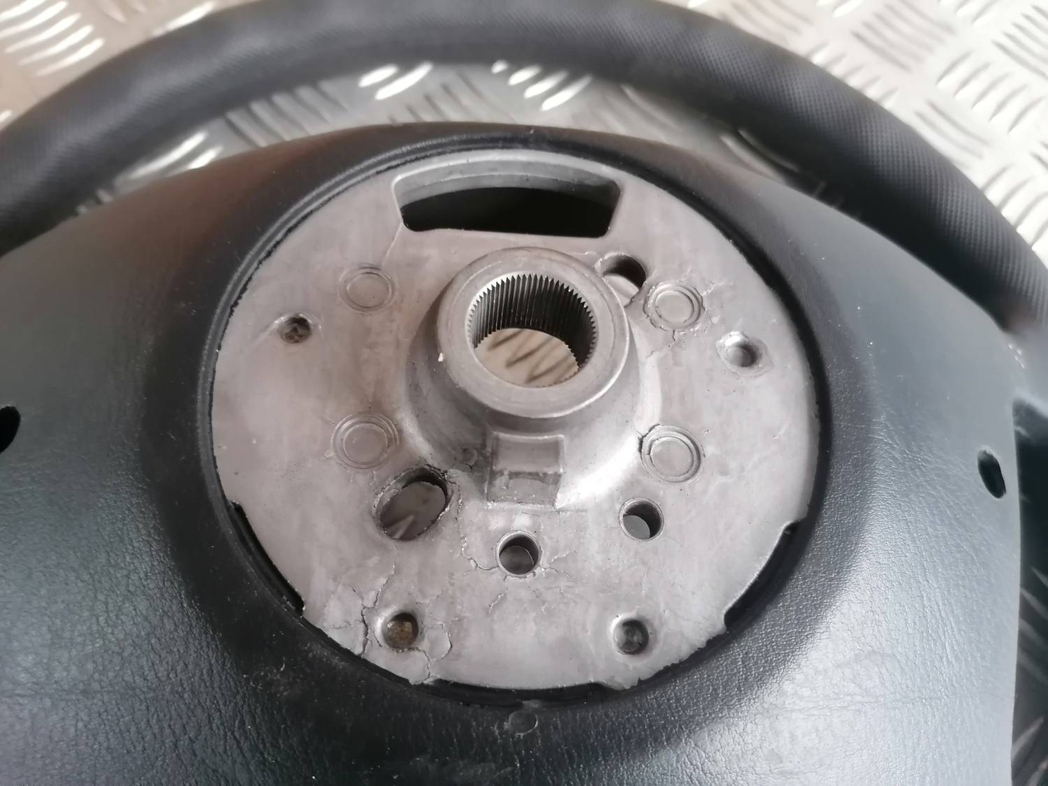 Stūre priekš BMW 318D E46 2002 SEDAN 4 Stūre priekš BMW 318D E46 2002 SEDAN