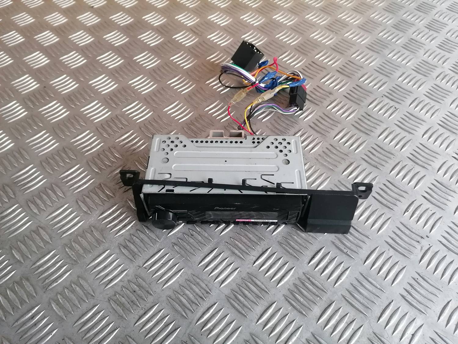 CD/DVD/Navigācijas bloks priekš BMW 318D E46 2002 SEDAN