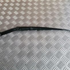 Vējstikla slotu turētājs priekš BMW 318D E46 2002 SEDAN