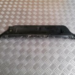 Salona gaisa filtra korpusa vāks priekš BMW 318D E46 2002 SEDAN