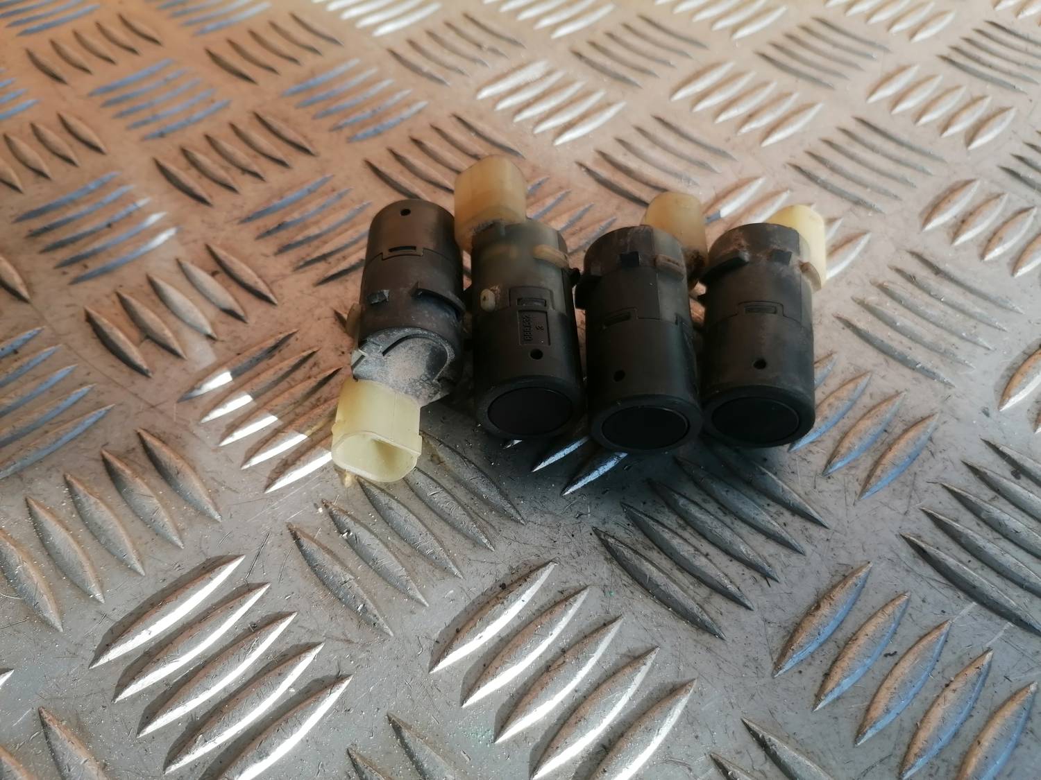 Parkošanās devējs priekš BMW 318D E46 2002 SEDAN 3 Parkošanās devējs priekš BMW 318D E46 2002 SEDAN