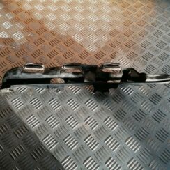 Aizmugurējā spārna un bufera stiprinājums priekš BMW 318D E46 2002 SEDAN