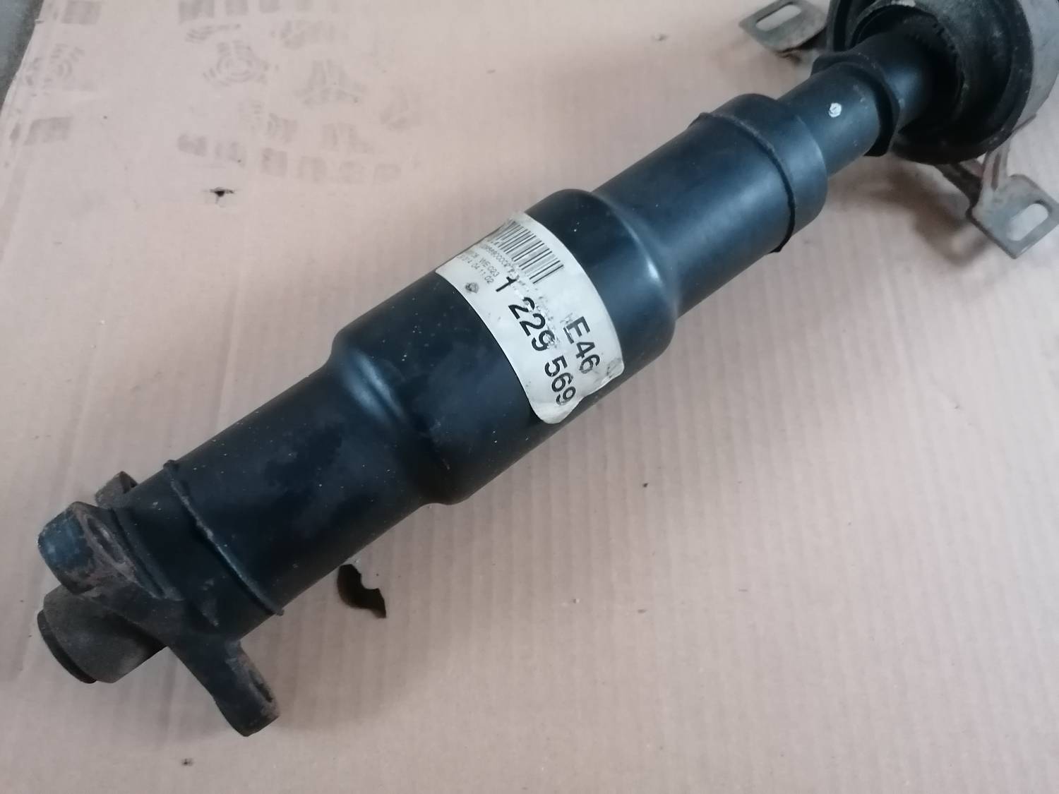 Kardāns priekš BMW 318D E46 2002 SEDAN 7 Kardāns priekš BMW 318D E46 2002 SEDAN