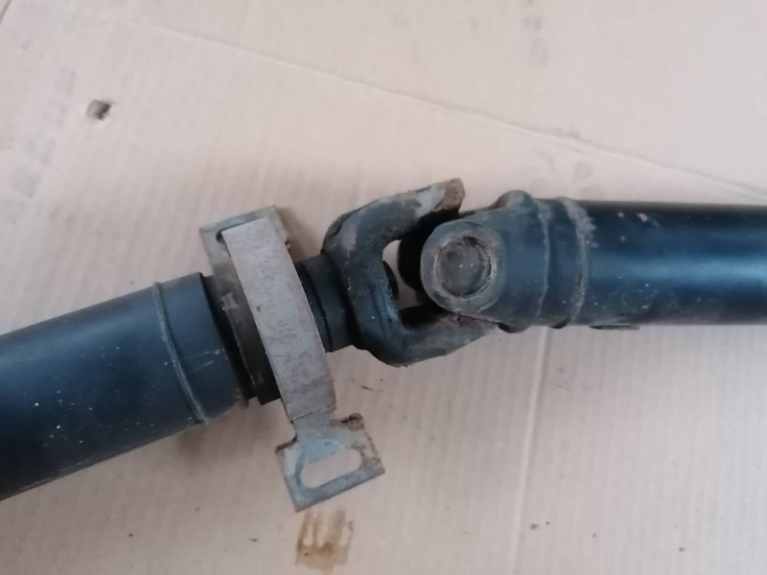 Kardāns priekš BMW 318D E46 2002 SEDAN 3 Kardāns priekš BMW 318D E46 2002 SEDAN