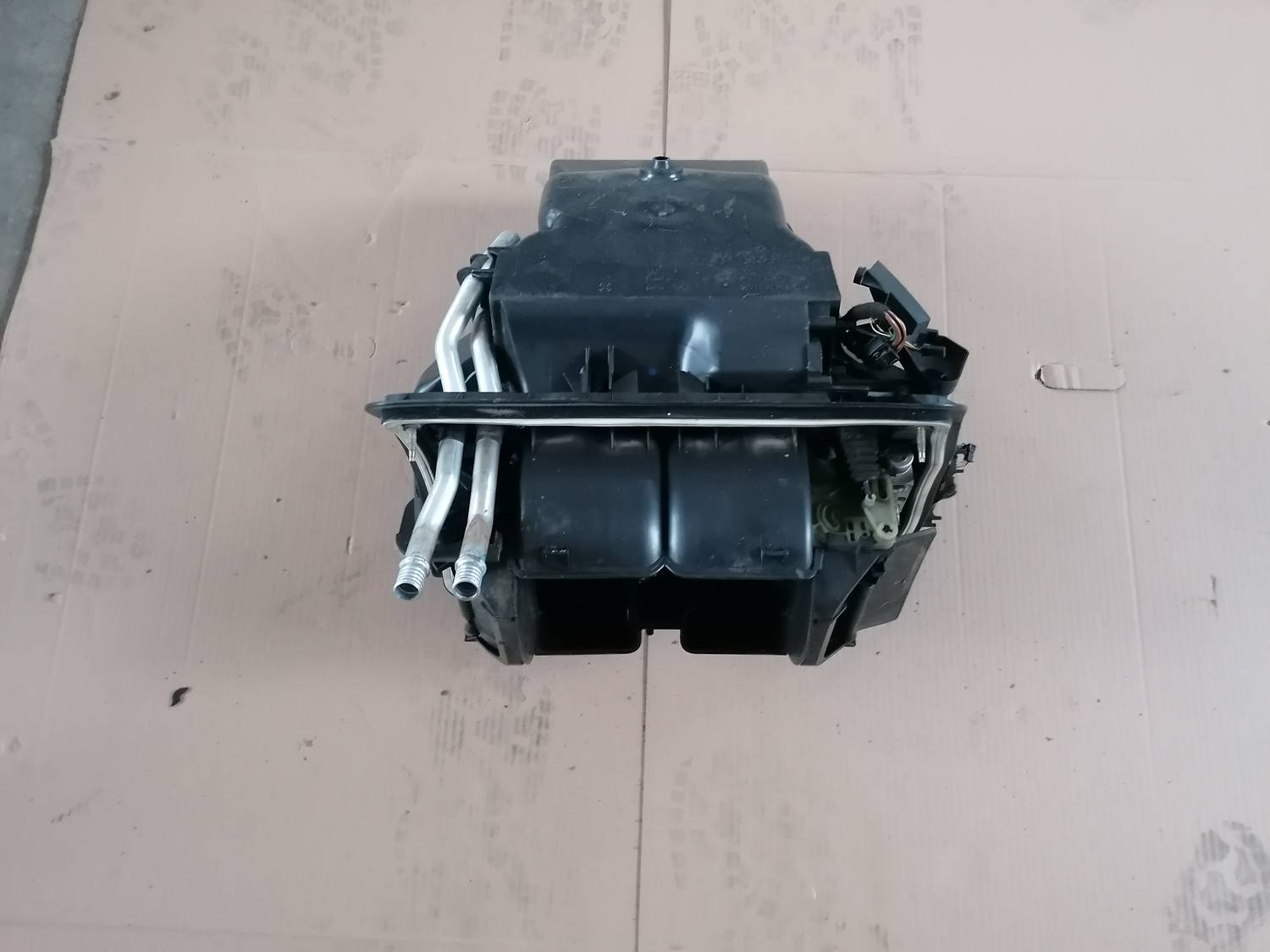 Salona sildītājs priekš BMW 318D E46 2002 SEDAN