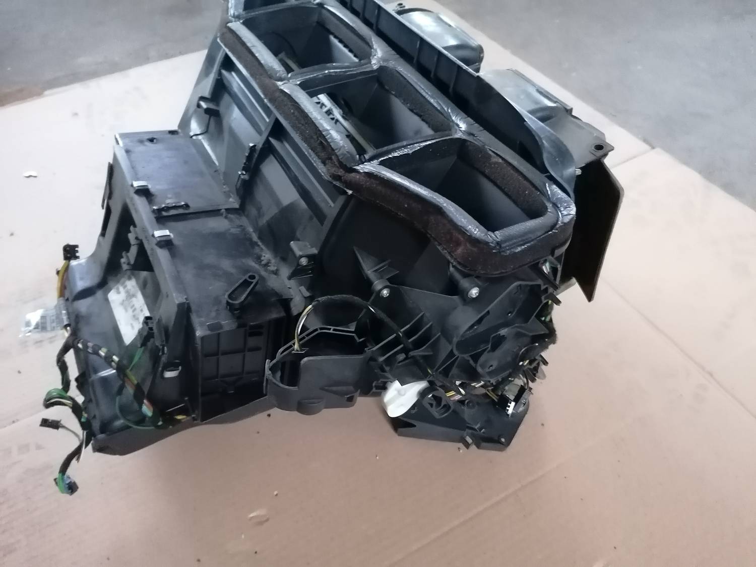 Salona sildītājs priekš BMW 318D E46 2002 SEDAN