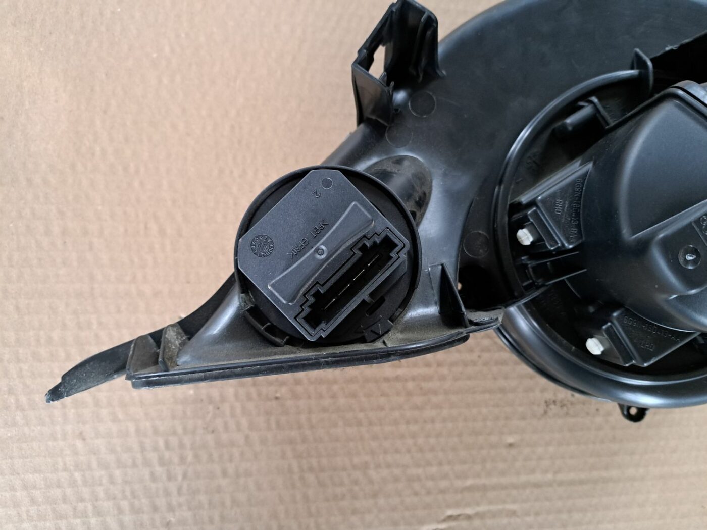 Salona ventilators priekš VOLVO V70 2009 5 Salona ventilators priekš VOLVO V70 2009