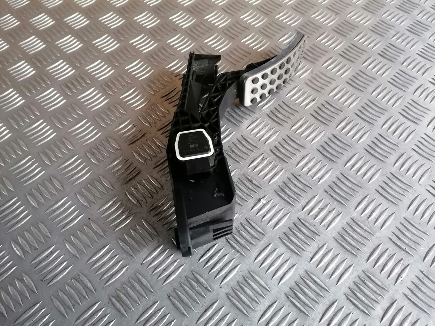 Gāzes pedālis priekš MERCEDES BENZ ML280 2008 OBSIDIAN BLACK