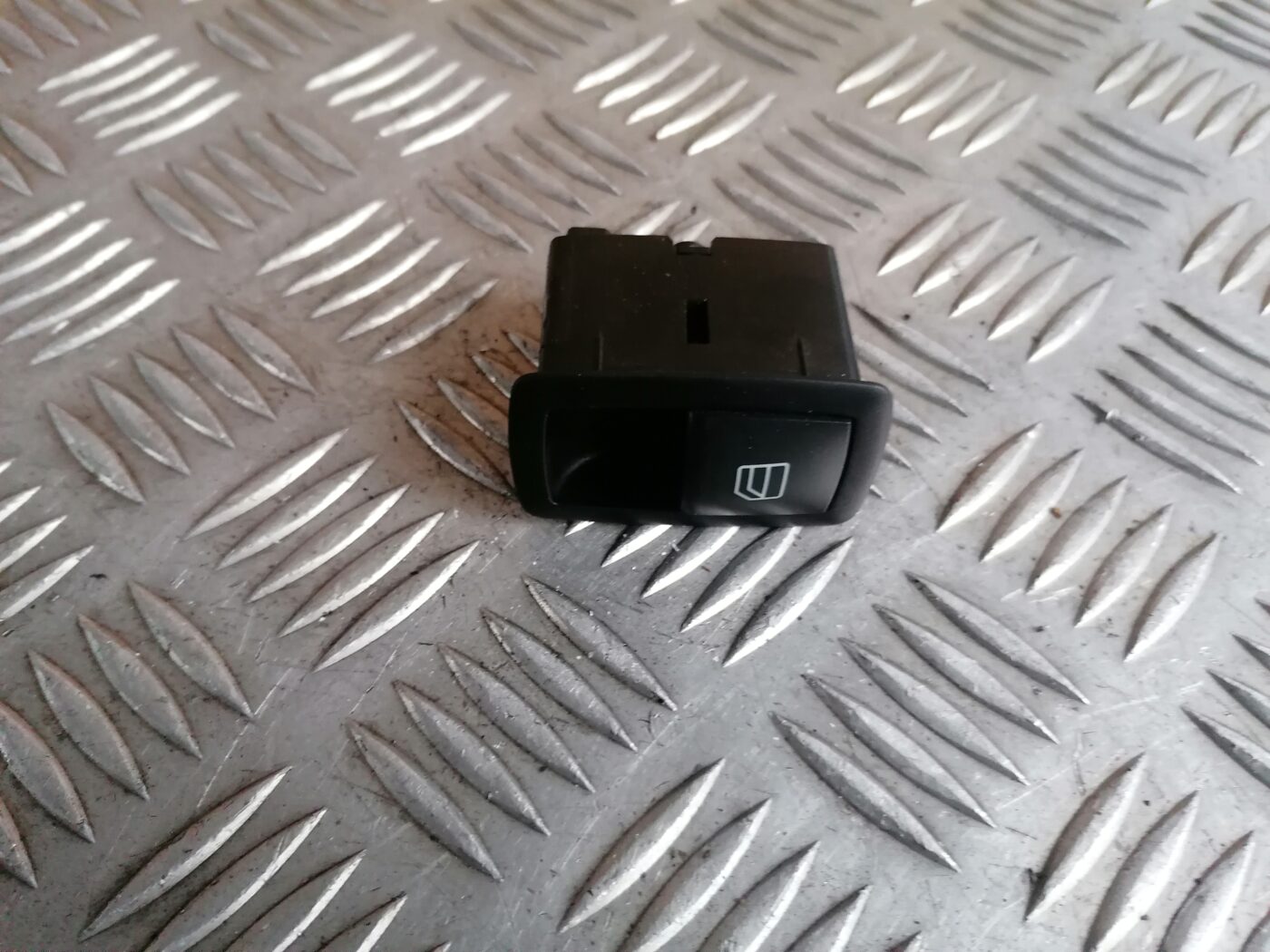 Stikla pacelšanas poga priekš MERCEDES BENZ ML280 2008 OBSIDIAN BLACK