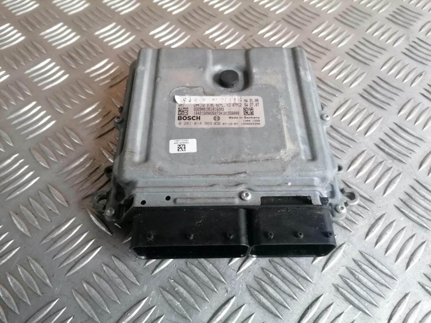 Dzinēja vadības bloks priekš MERCEDES BENZ ML280 2008 OBSIDIAN BLACK 2 Dzinēja vadības bloks priekš MERCEDES BENZ ML280 2008 OBSIDIAN BLACK