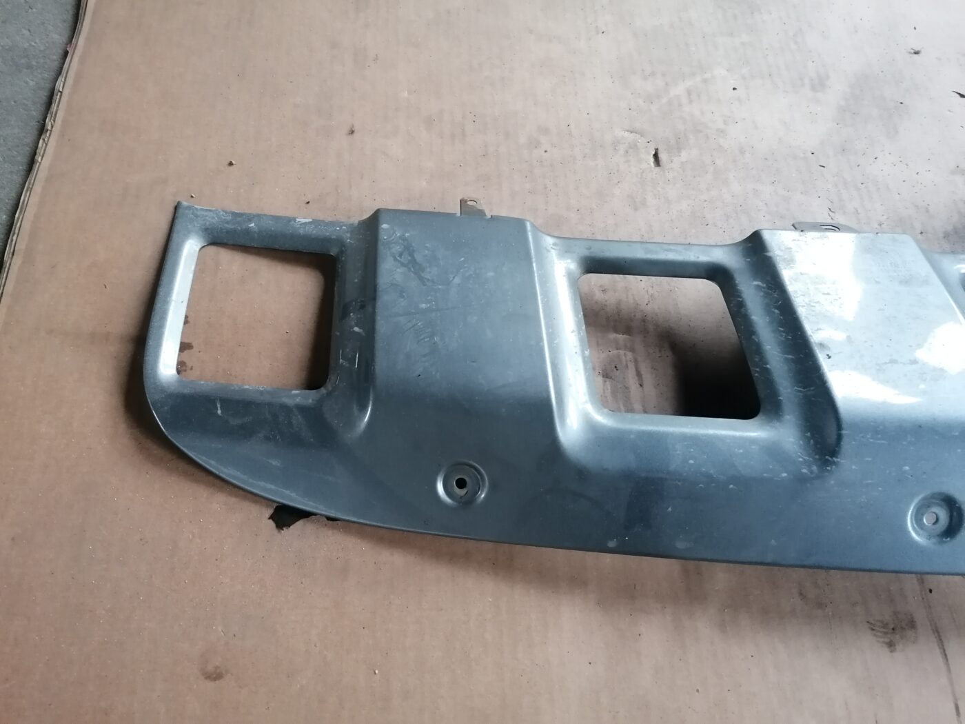 Priekšēja bufera uzlika priekš MERCEDES BENZ ML280 2008 OBSIDIAN BLACK 2 Priekšēja bufera uzlika priekš MERCEDES BENZ ML280 2008 OBSIDIAN BLACK