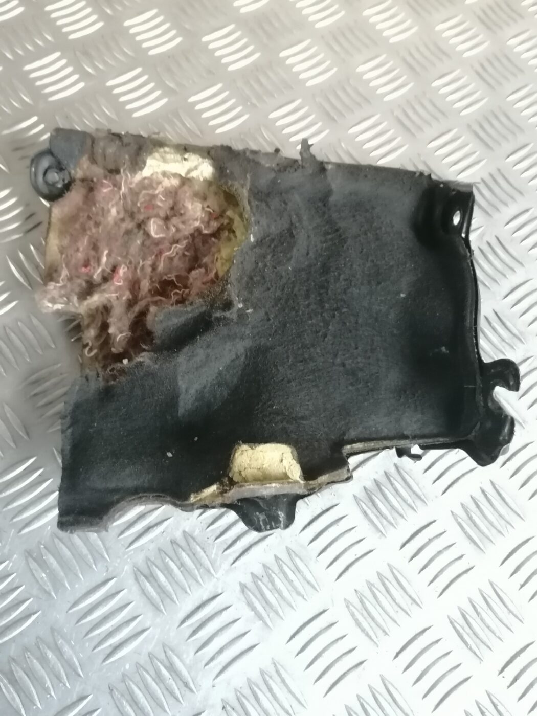 Pārsega trokšņa izolācija priekš MERCEDES BENZ ML280 2008 OBSIDIAN BLACK