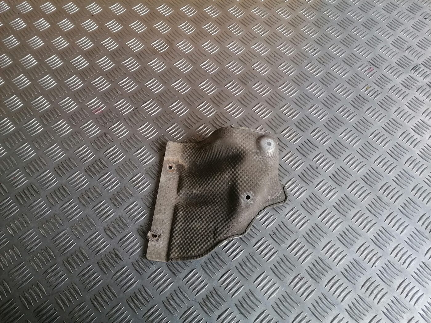 Karstuma aizsargs (mazs) priekš MERCEDES BENZ ML280 2008 OBSIDIAN BLACK 1 Karstuma aizsargs (mazs) priekš MERCEDES BENZ ML280 2008 OBSIDIAN BLACK