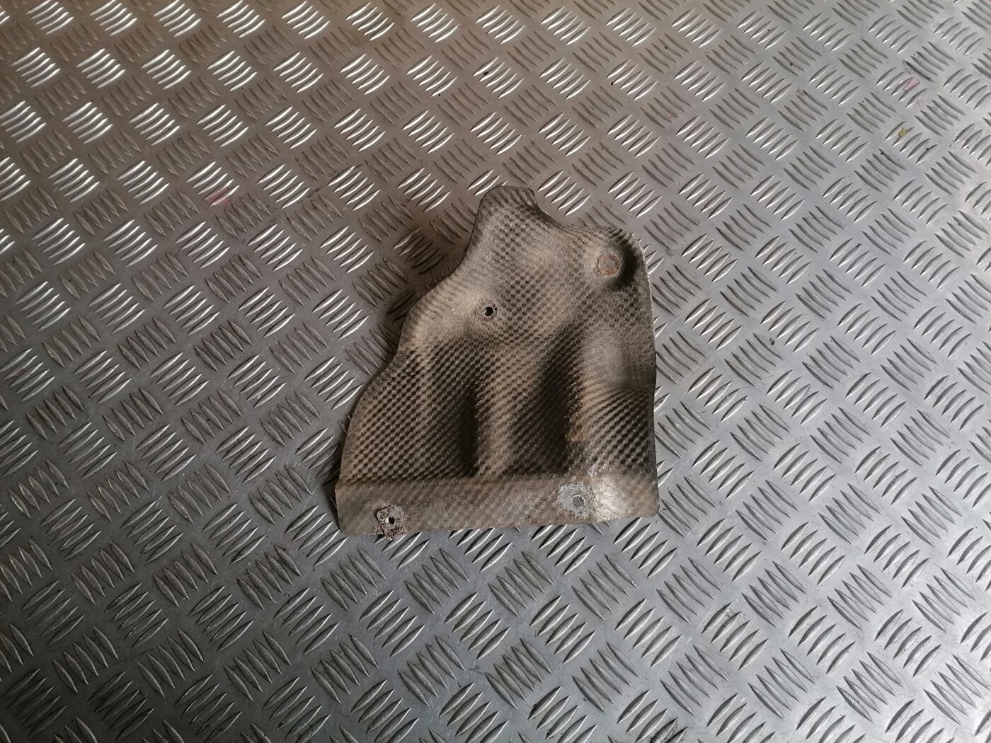 Karstuma aizsargs (mazs) priekš MERCEDES BENZ ML280 2008 OBSIDIAN BLACK 3 Karstuma aizsargs (mazs) priekš MERCEDES BENZ ML280 2008 OBSIDIAN BLACK