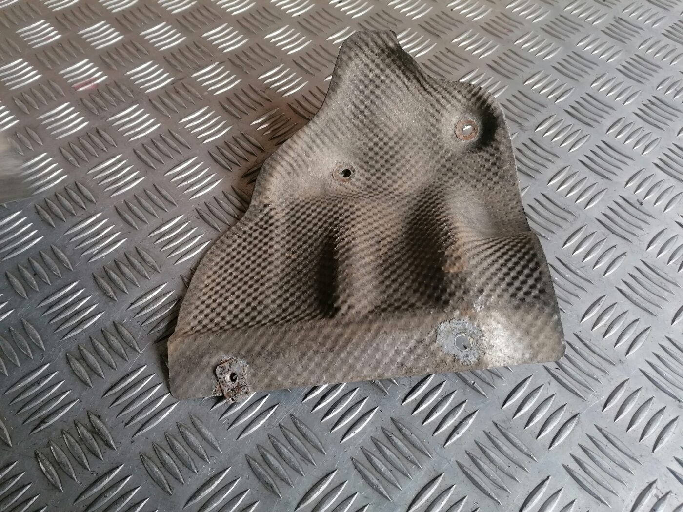 Karstuma aizsargs (mazs) priekš MERCEDES BENZ ML280 2008 OBSIDIAN BLACK 4 Karstuma aizsargs (mazs) priekš MERCEDES BENZ ML280 2008 OBSIDIAN BLACK