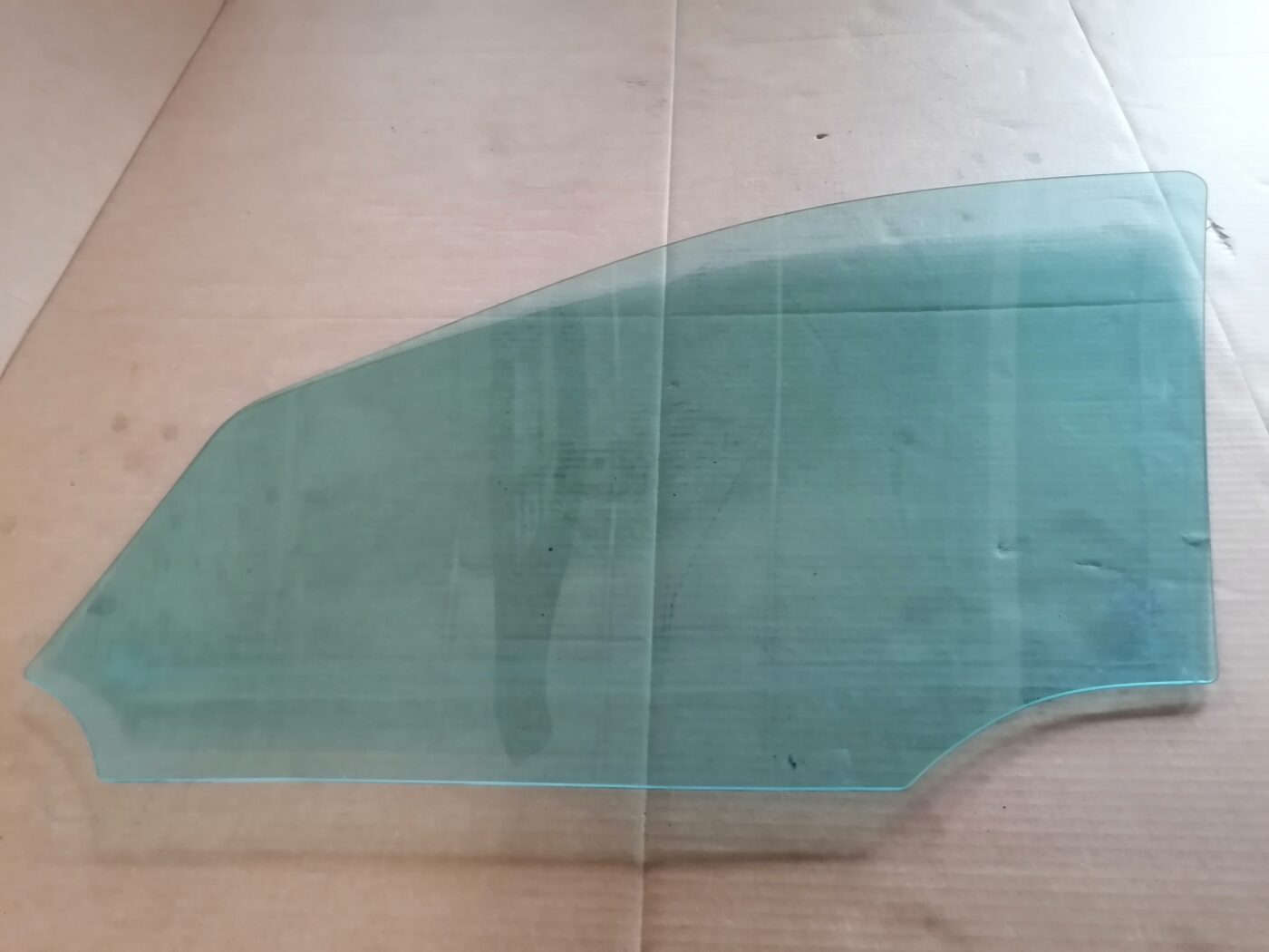 Priekšējo labo durvju stikls priekš MERCEDES BENZ ML280 2008 OBSIDIAN BLACK