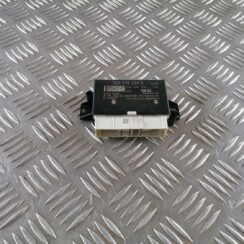 Parkošanās devēju vadības bloks priekš VW CRAFTER 2018