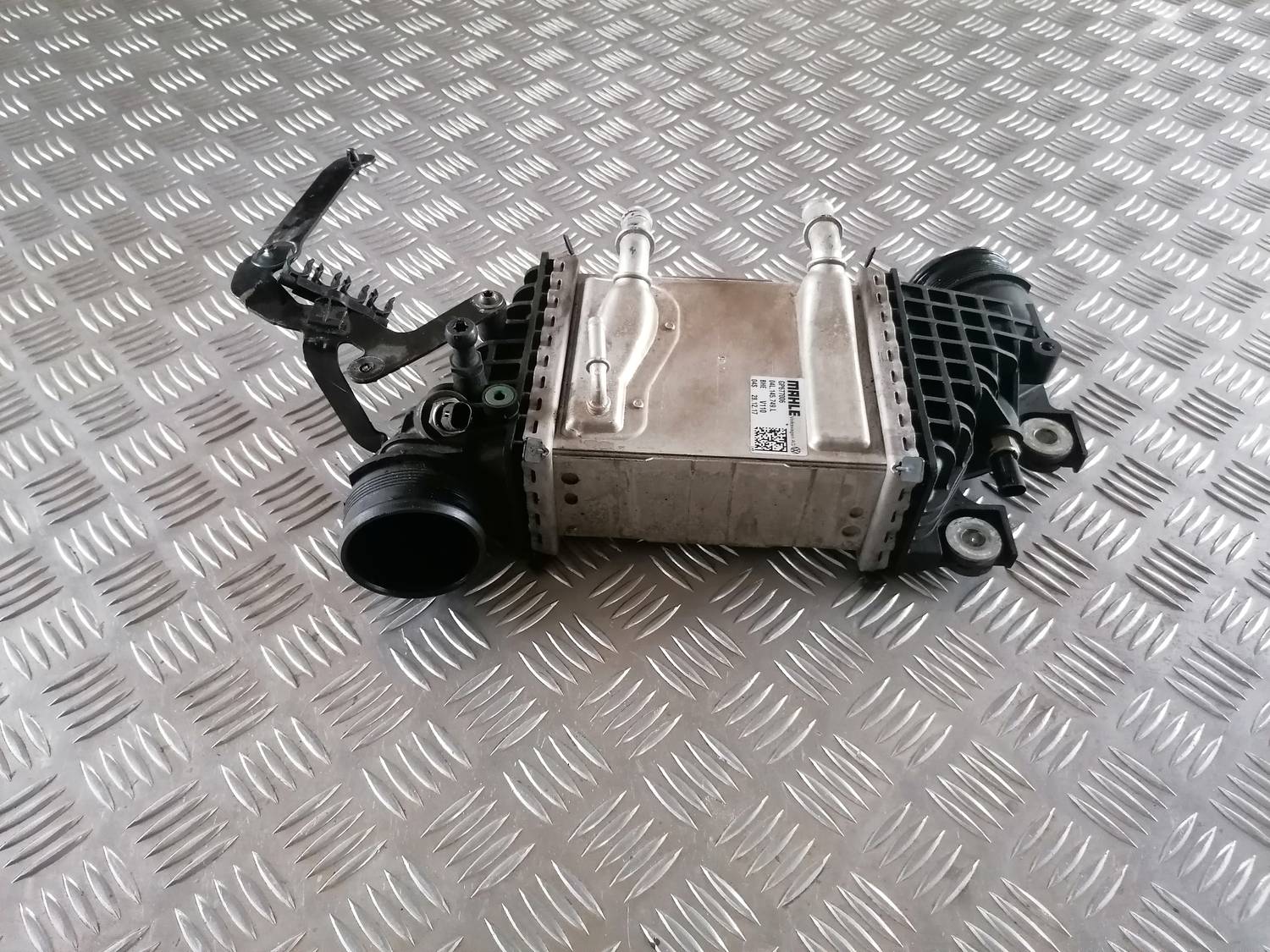 Interkūleris priekš VW CRAFTER 2018 1 Interkūleris priekš VW CRAFTER 2018