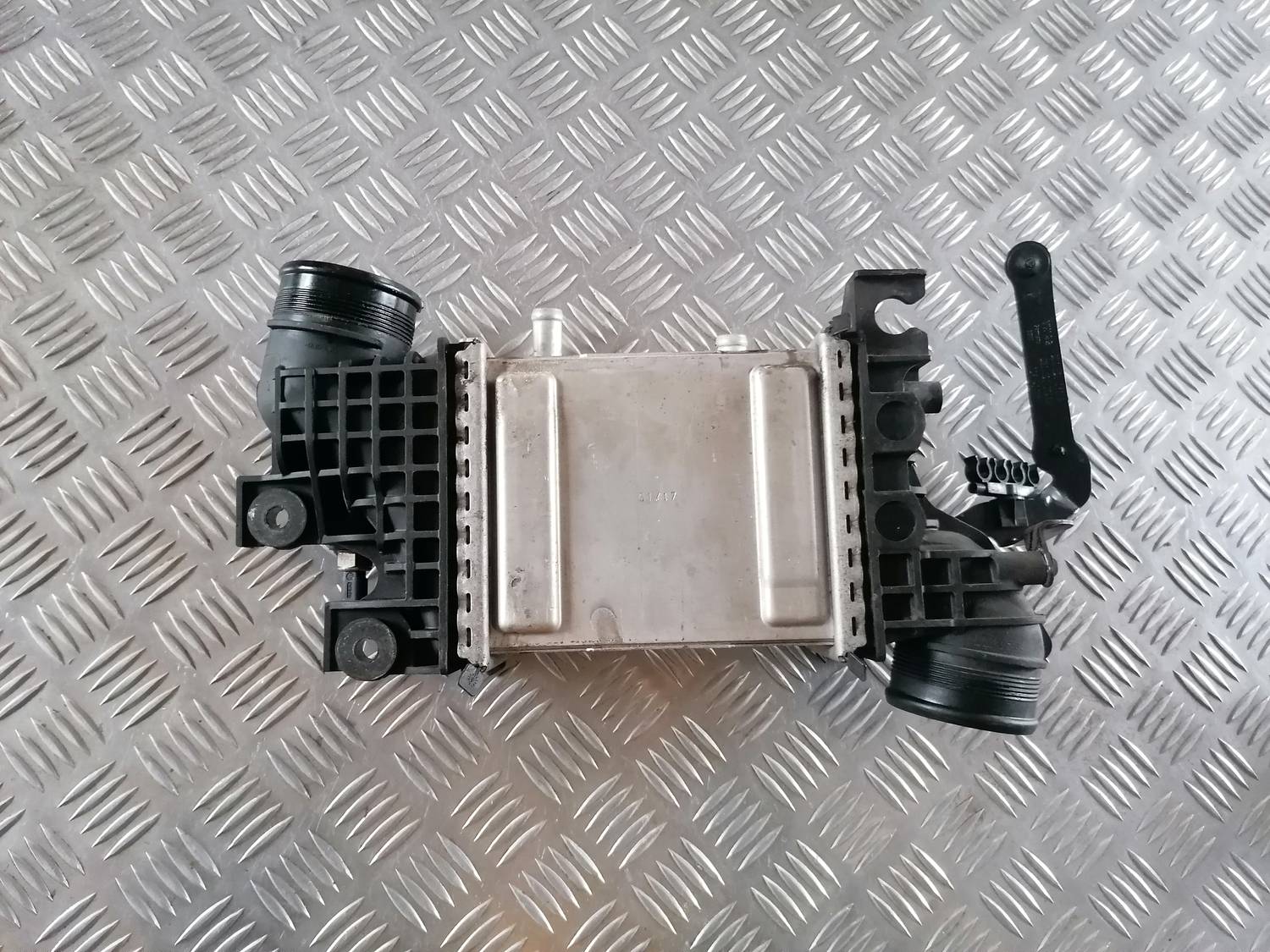 Interkūleris priekš VW CRAFTER 2018 3 Interkūleris priekš VW CRAFTER 2018