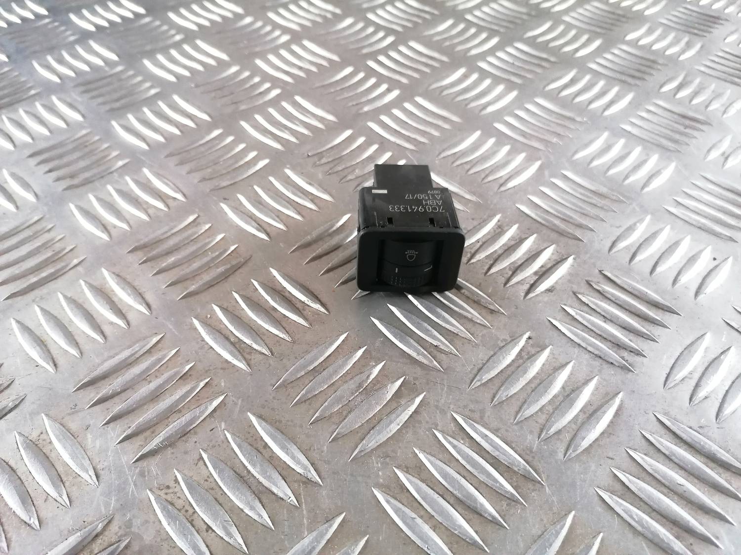 Lukturu augstuma regulēšanas poga priekš VW CRAFTER 2018 1 Lukturu augstuma regulēšanas poga priekš VW CRAFTER 2018