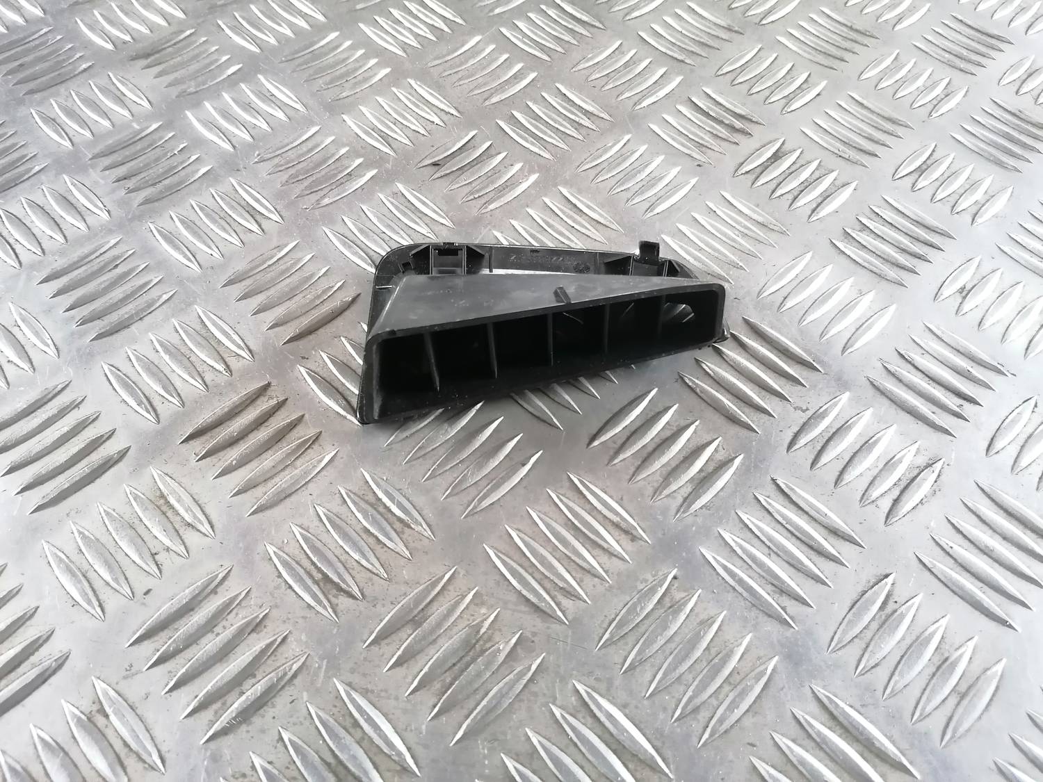 Mērinstrumentu paneļa gaisa vads, pa kreisi priekš VW CRAFTER 2018 3 Mērinstrumentu paneļa gaisa vads, pa kreisi priekš VW CRAFTER 2018