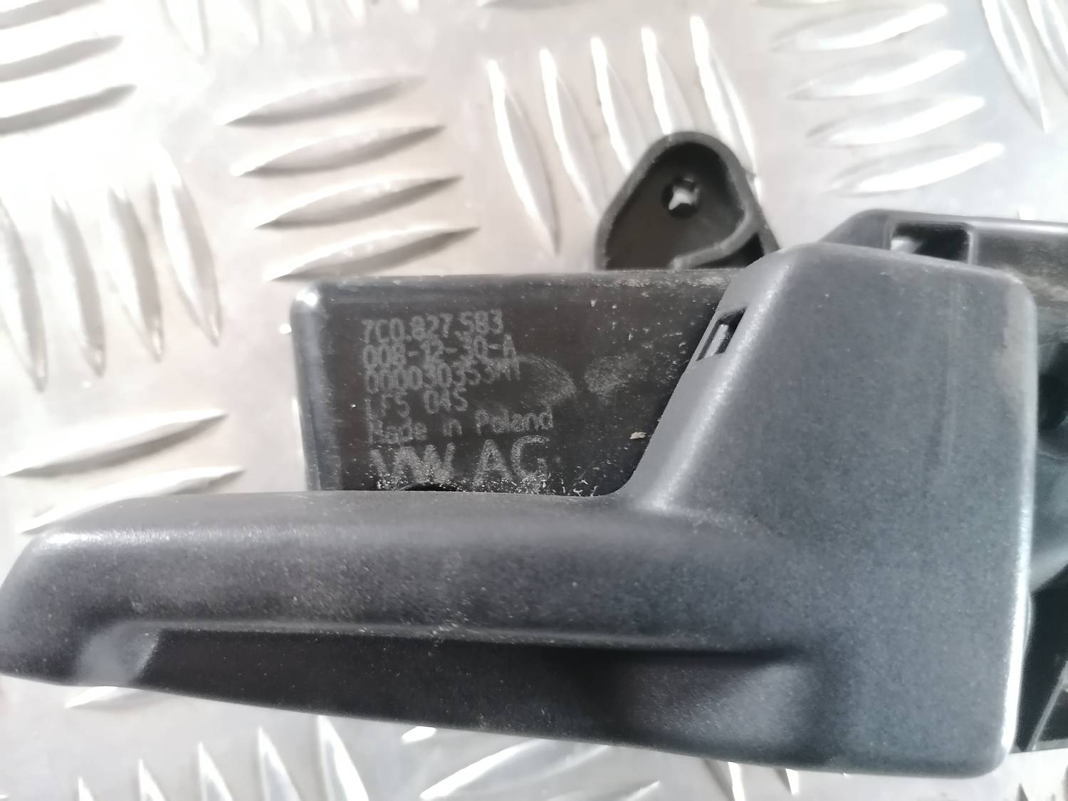 Salona durvju rokturis, aizmugures kreisais priekš VW CRAFTER 2018 3 Salona durvju rokturis, aizmugures kreisais priekš VW CRAFTER 2018