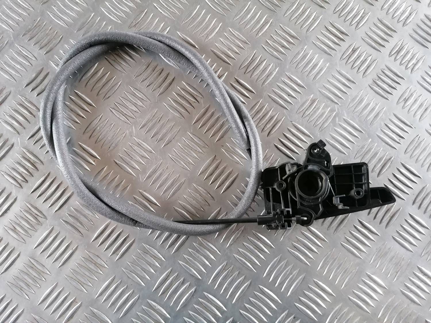 Salona durvju rokturis, aizmugures kreisais priekš VW CRAFTER 2018 2 Salona durvju rokturis, aizmugures kreisais priekš VW CRAFTER 2018