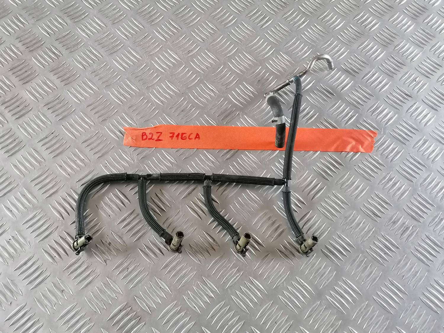 Degvielas atgriešanas caurule priekš VW CRAFTER 2018 2 Degvielas atgriešanas caurule priekš VW CRAFTER 2018